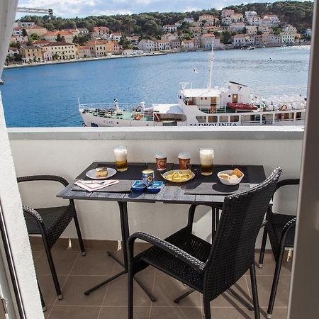 Apartment Gordon Mali Losinj Bagian luar foto