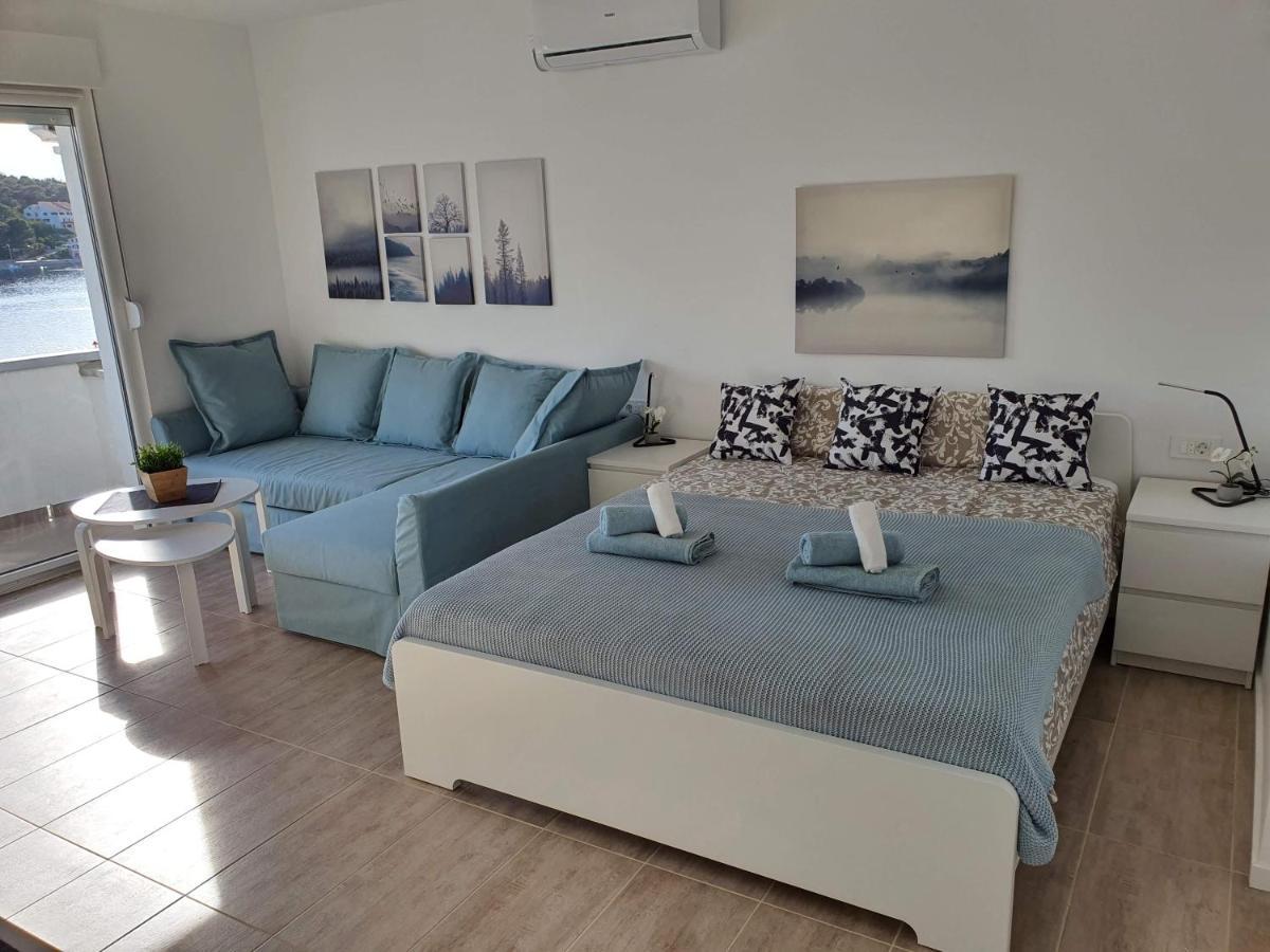 Apartment Gordon Mali Losinj Bagian luar foto