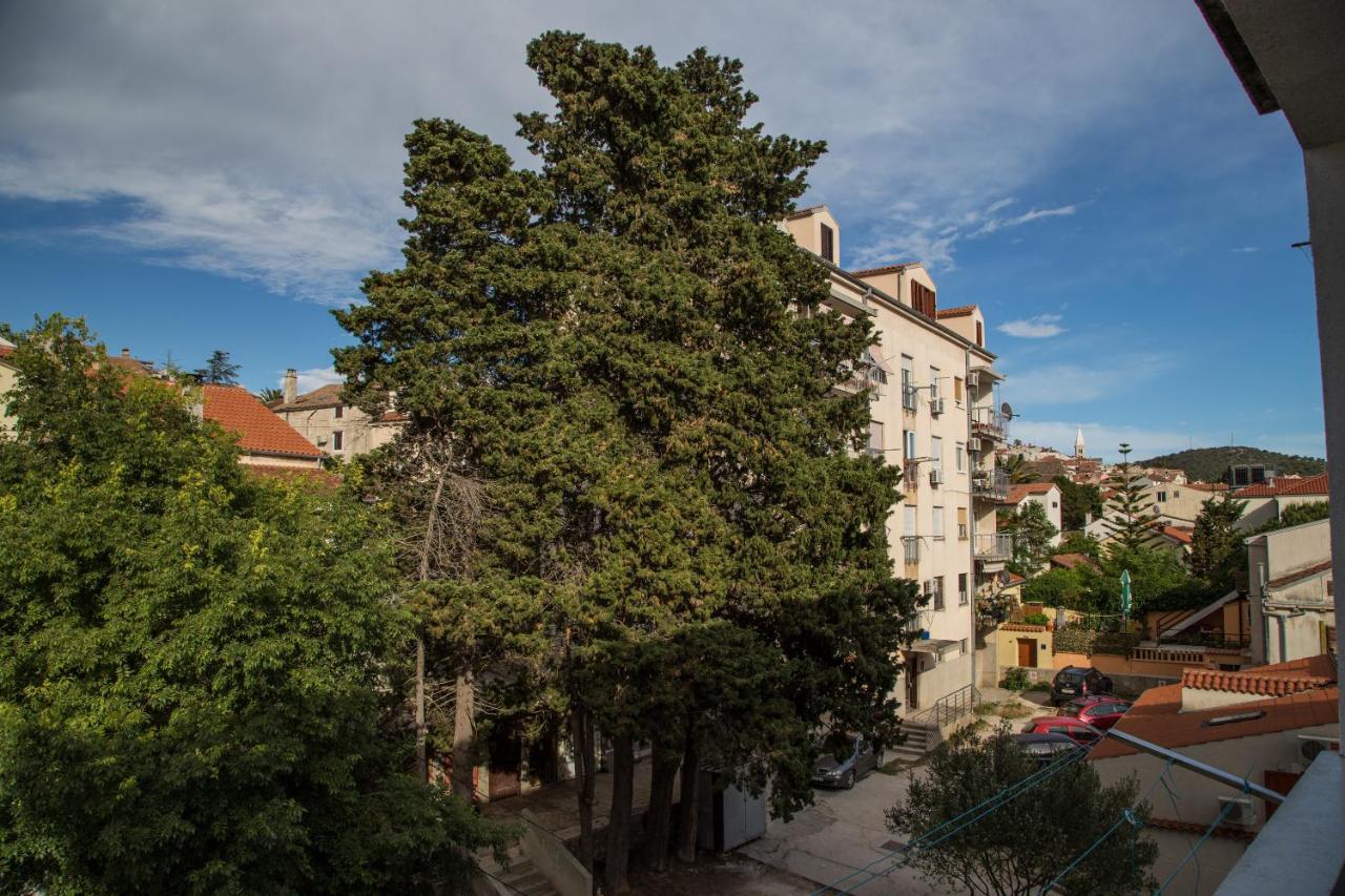 Apartment Gordon Mali Losinj Bagian luar foto